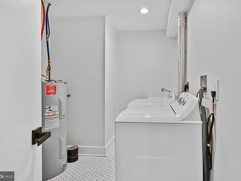 10222 Arizona Cir #18 — Photo 27