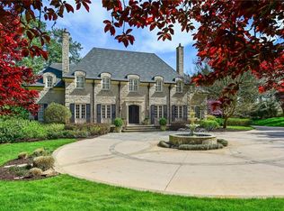 305 Forrest Lake Dr, Sandy Springs, GA 30327