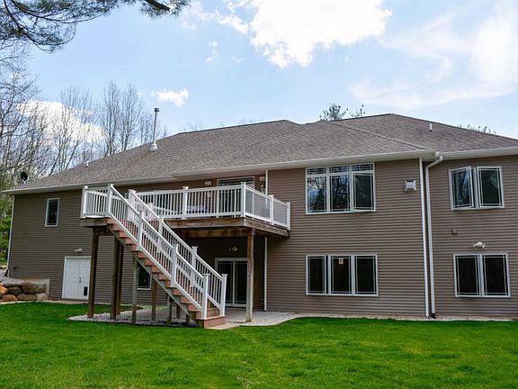3rd image of 13505 Hill Country Dr