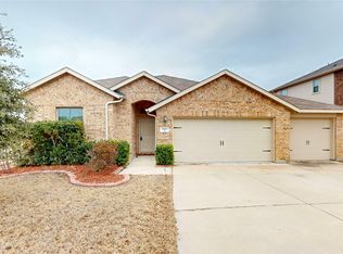 1901 Prairie Heights Dr, Fort Worth, TX 76108