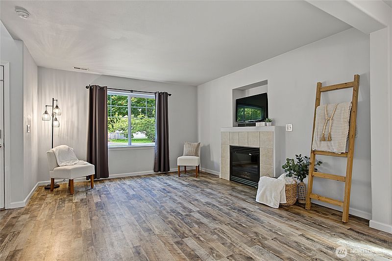 5th image of 5473 Balustrade Boulevard SE
