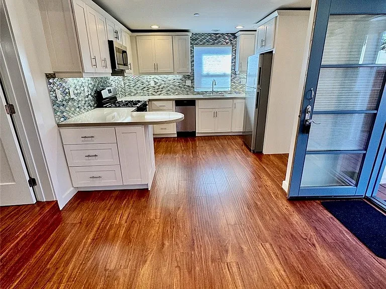 270 Pearl St #LOWER — Photo 6