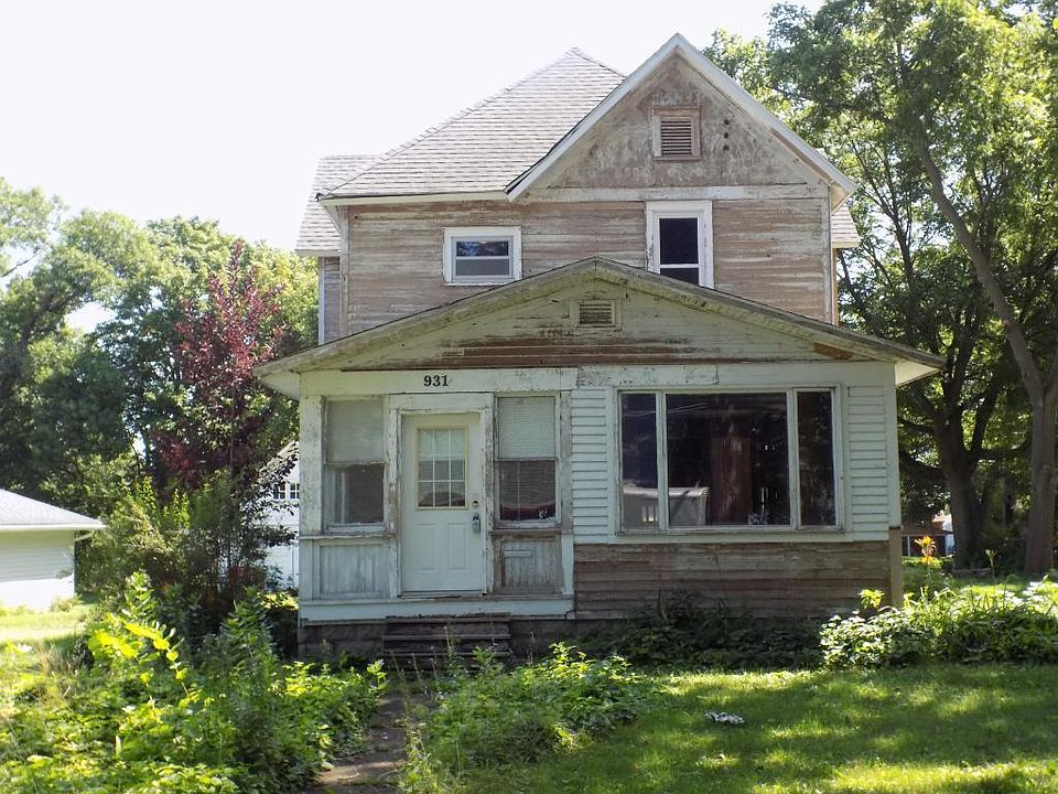 1st image of 931 Albion Ave