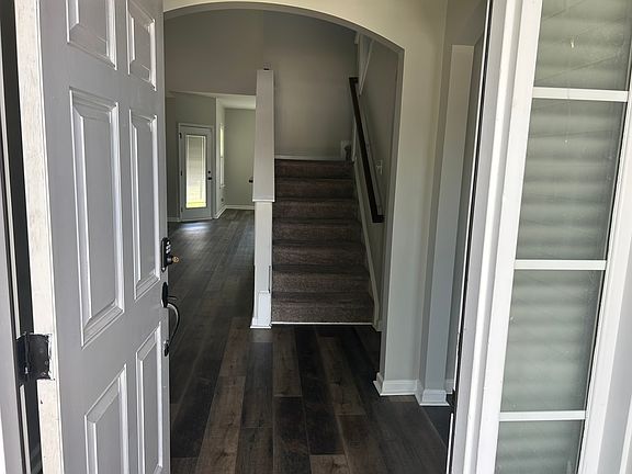 3rd image of 3827 Briargate Ln