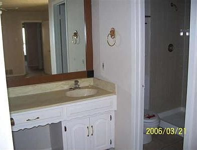 3rd image of 2410 Richland Dr
