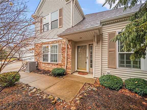 2nd image of 5655 N Greenway Ct #2B