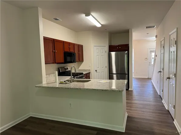 1599 Cove Creek Cir, Norcross, GA 30093