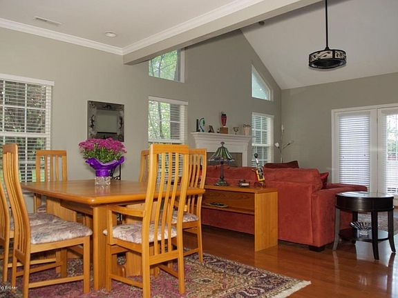 Brownsboro Circle - 21