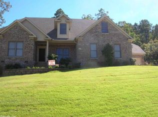 15 Menden Ln, Little Rock, AR 72223