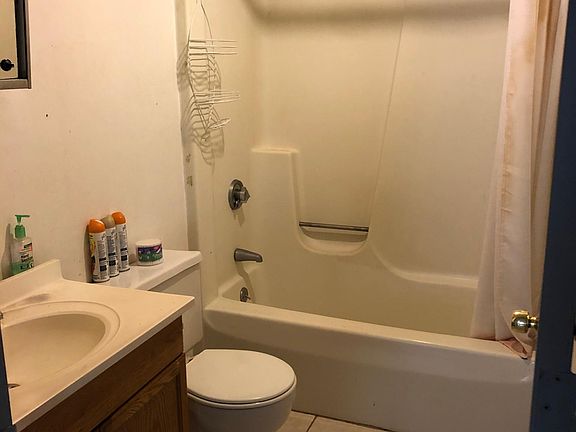 4th image of 3 Glasgow St APT B