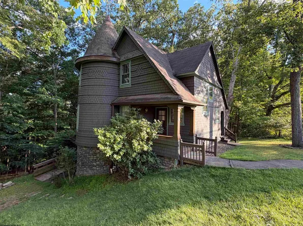 7 Kerens Hill Rd, Elkins, WV 26241