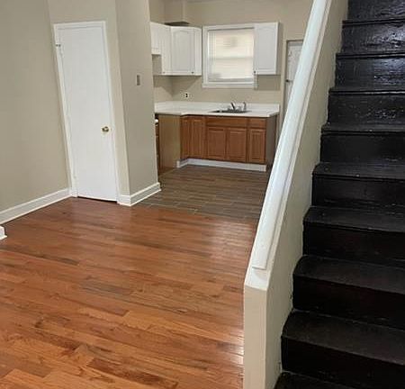 4th image of 3425 Tampa St