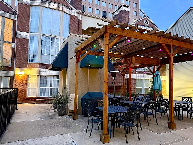 3100 Cole Ave #111 — Photo 4