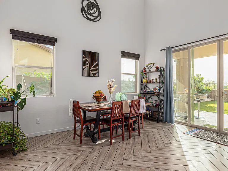 22112 N 59th Pl — Photo 7