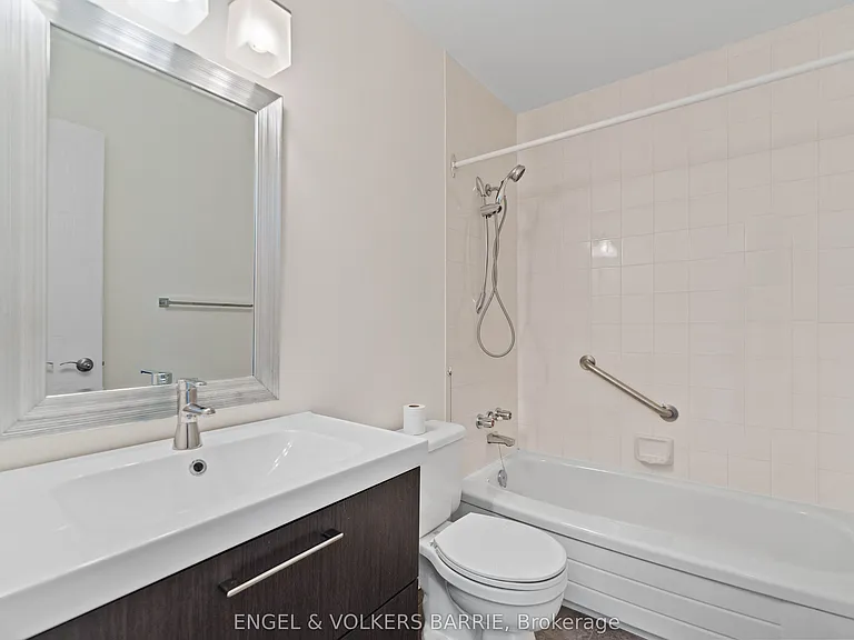 43 Olive Cres #204 — Photo 25