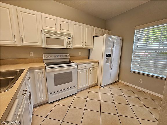4th image of 10049 Spyglass Hill Ln