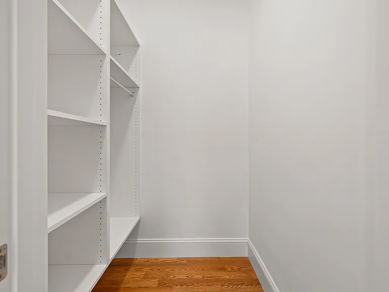 585 Lowell St — Photo 21