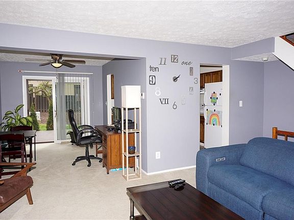 3rd image of 4442 Gilmer Ln #143
