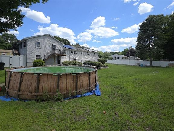 3rd image of 8 Rochelle St