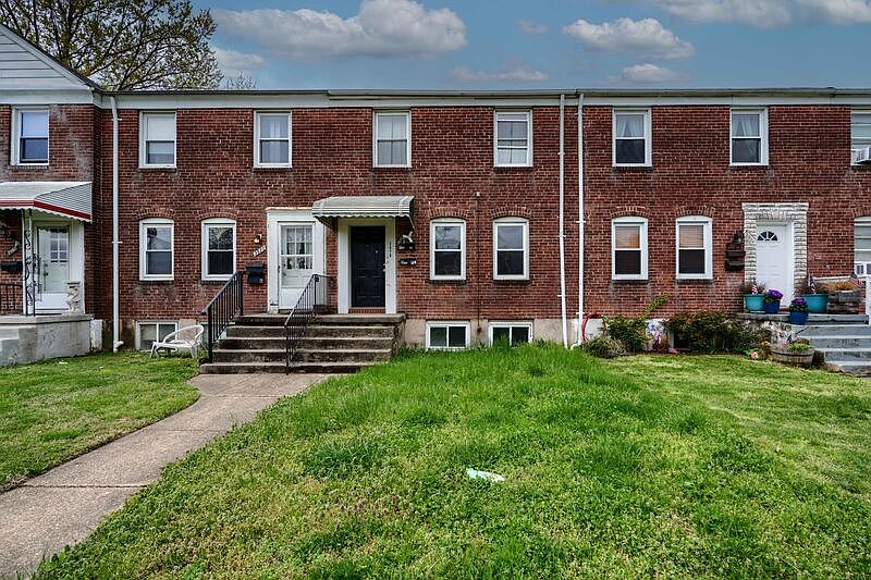1st image of 2976 Cornwall Rd #1
