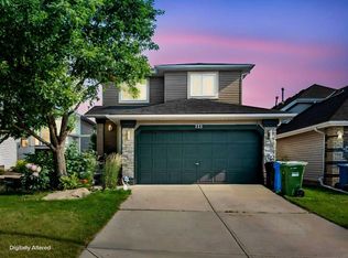 151 S Citadel Close NW, Calgary, AB T3G4A6