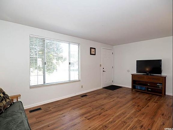 5th image of 4285 S Brunswick Ct