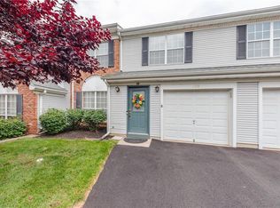 180 Grantham Dr, Somerset, NJ 08873