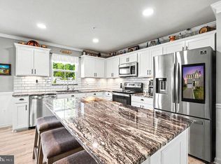 17 Viburnum Ave, Elkton, MD 21921
