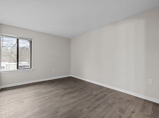 500 Umstead Dr #303C, Chapel Hill, NC 27516
