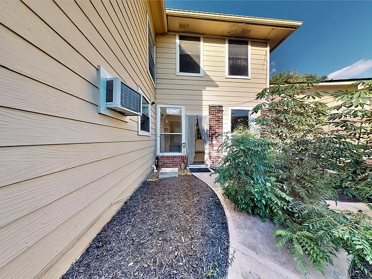 17319 Jackson Pines Dr — Photo 47