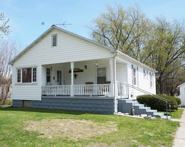 1735 N Cherry St, Mount Carmel, IL, 62863