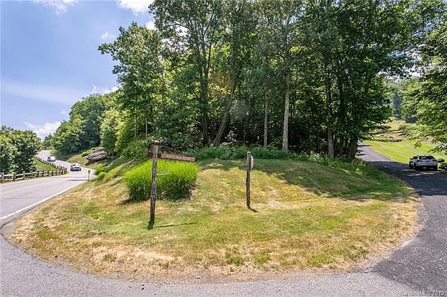 1st image of 66 Mountain Air Dr