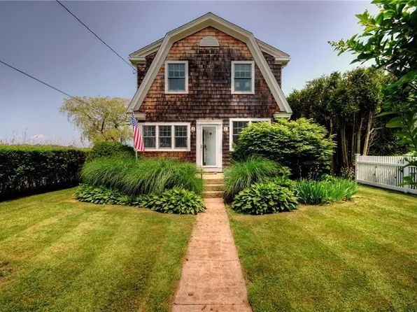 9 Pasadena Ave, Westerly, RI 02891
