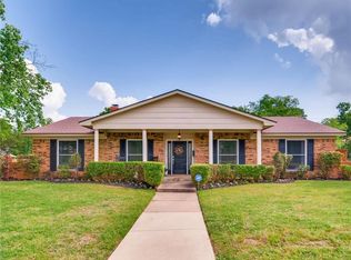 5712 Diamond Oaks Dr S, Haltom City, TX 76117