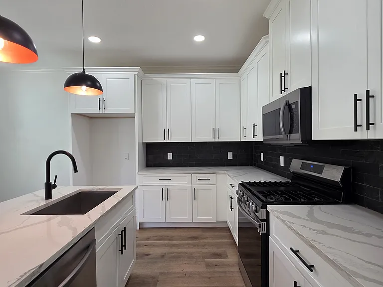 105 N Creek Dr #A/B — Photo 7