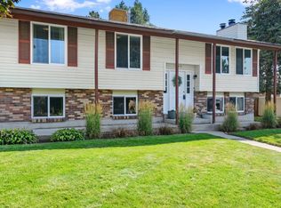 1092 E Kirkwood Way, Sandy, UT 84094