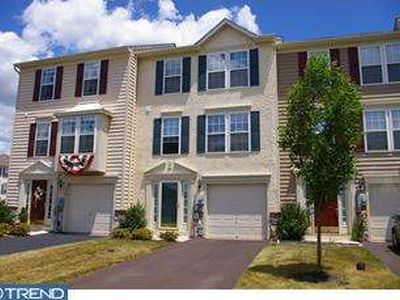 12 N Savanna Dr, Pottstown, PA, 19465