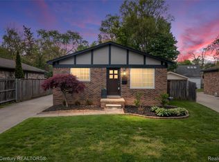 4411 Robinwood Ave, Royal Oak, MI 48073