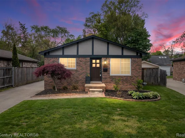 4411 Robinwood Ave, Royal Oak, MI 48073