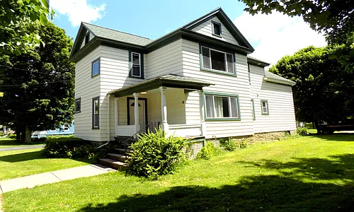 2 Lewis St #5 Photo 1