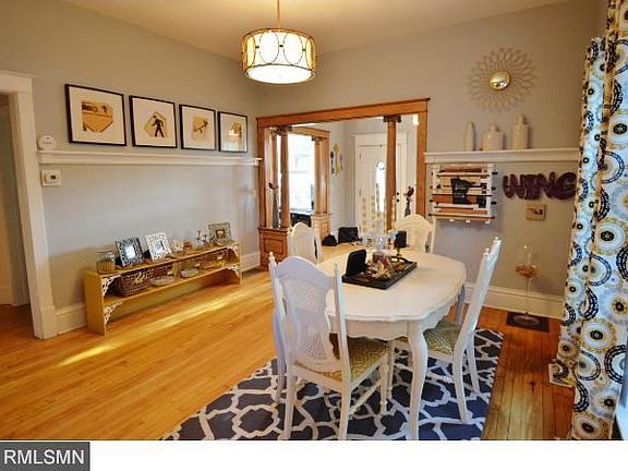 3rd image of 3135 28th Ave S