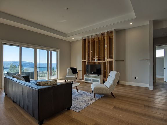 2nd image of 2835 Outlook Way