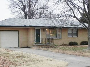 616 W 24th Ave, Hutchinson, KS 67502