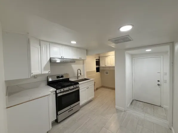 (undisclosed Address), Colton, CA 92324