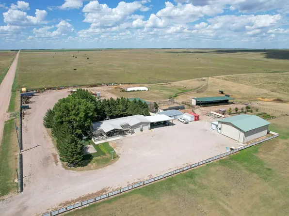 9004 1st Rd, Ingalls, KS 67853