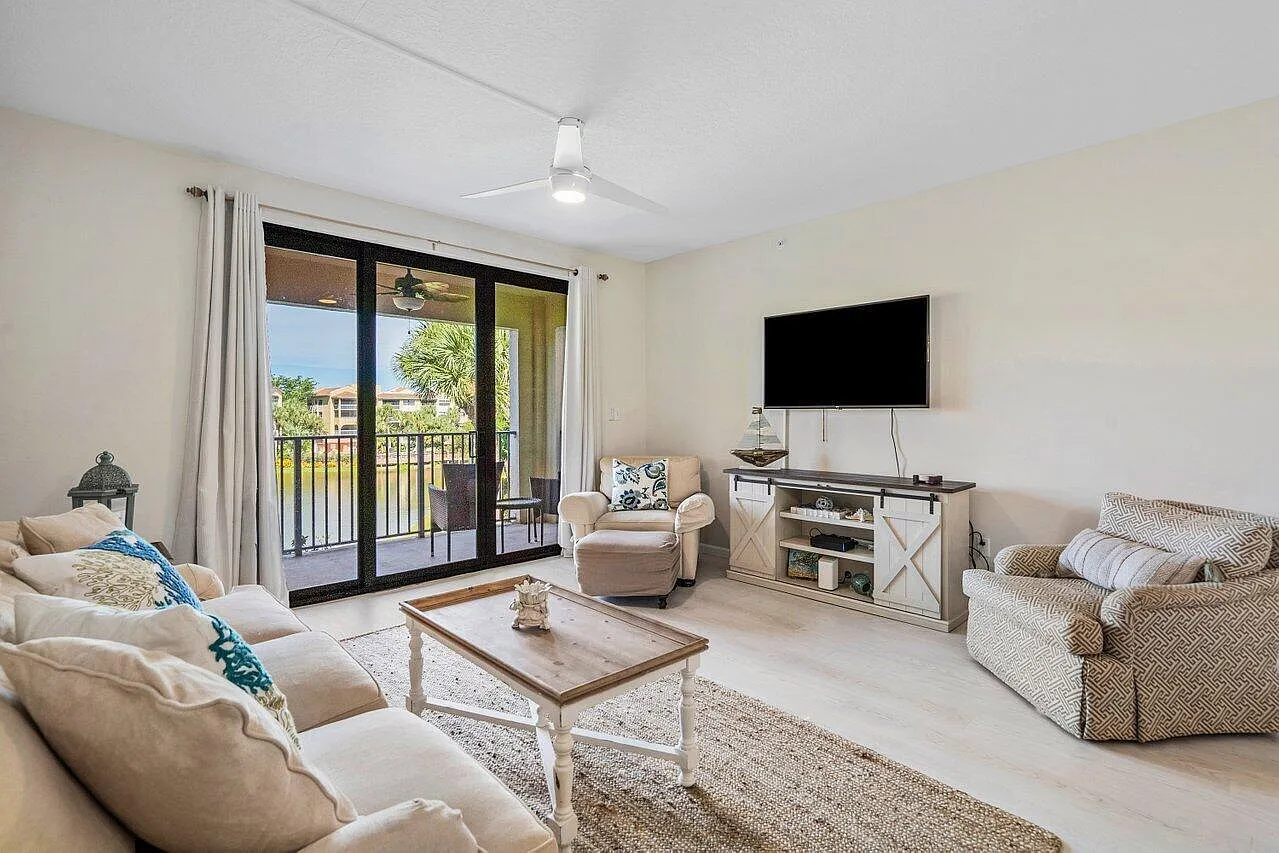 2 bed, 2.0 bath, 1192 sqft, $6,800 — Photo 1