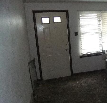 4th image of 125-A/B Jefferson Ave #127