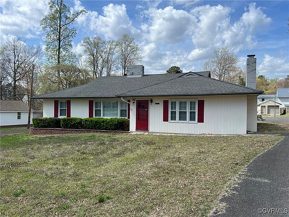 3rd image of 8226 Windsor Dr