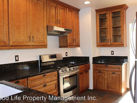 5th image of 3215 Kalmia St