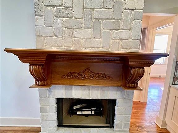5th image of 8012 Burthe St
